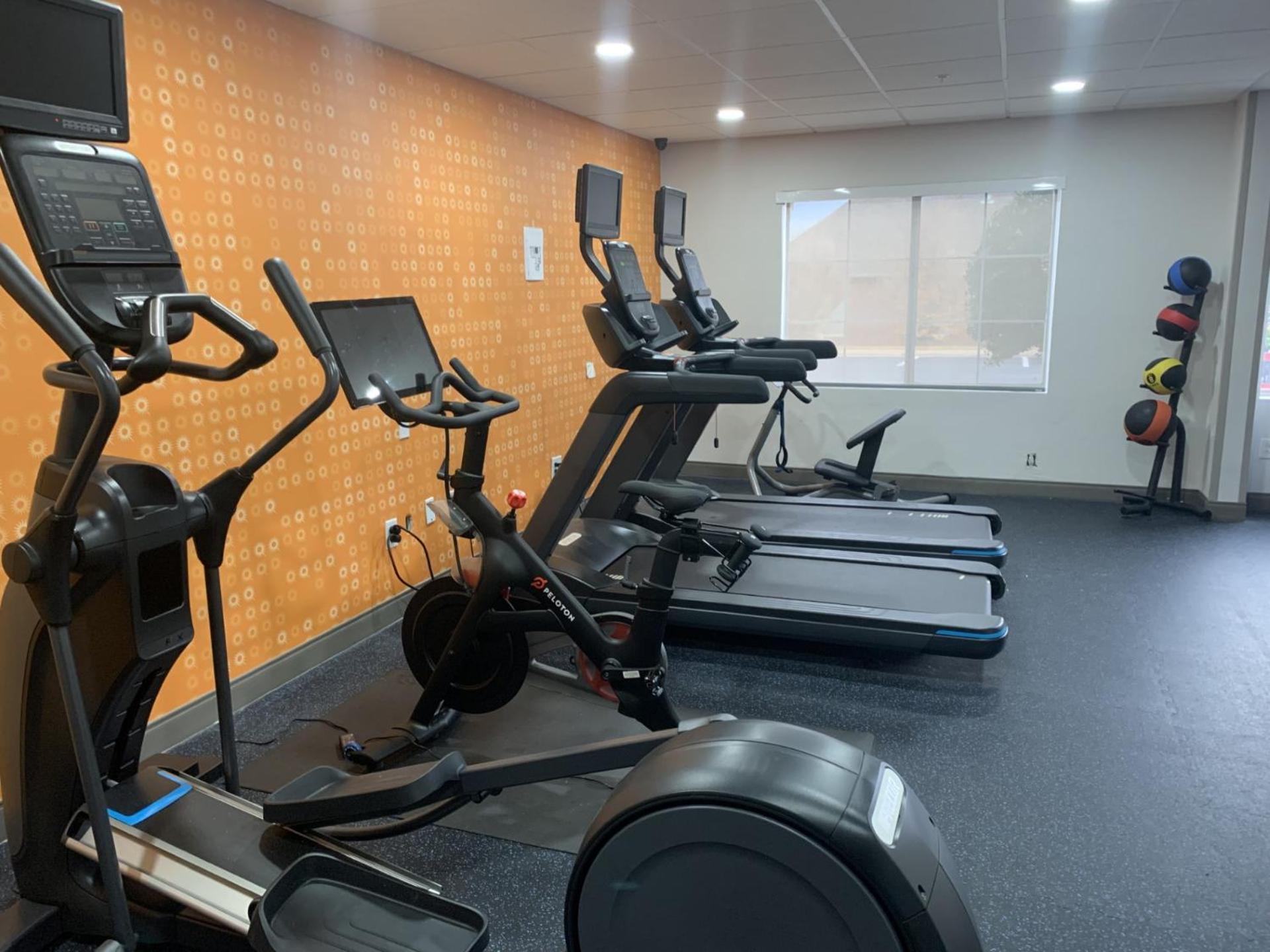 Hotel La Quinta By Wyndham Okc North - Quail Springs